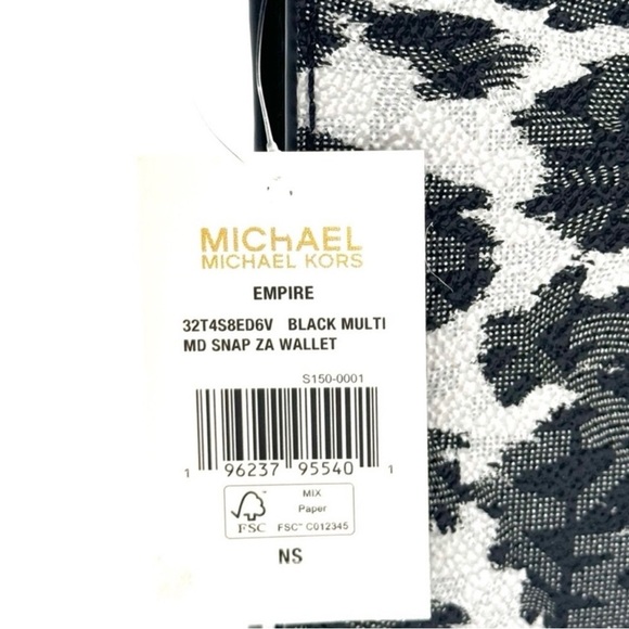 Michael Kors Medium Empire Leopard Logo Snap ZA
Wallet Black Multi - Picture 10 of 10